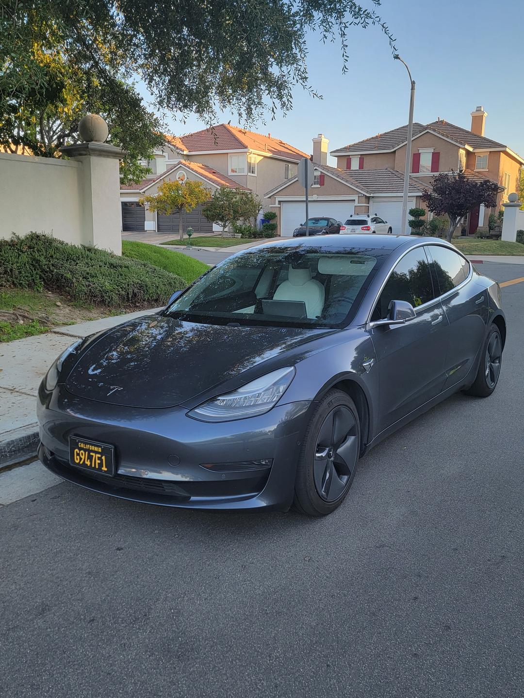 Tesla_Model 3 