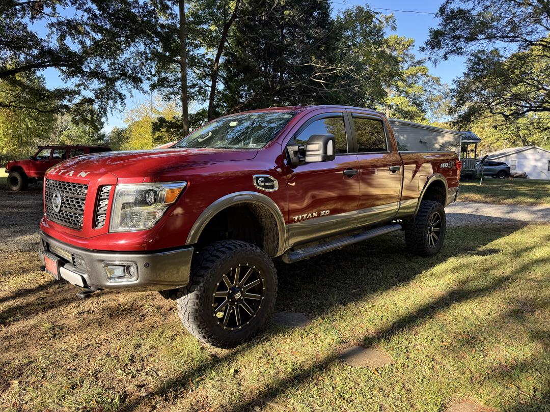 Nissan_Titan XD 