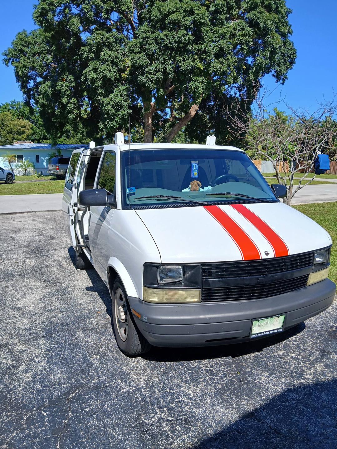 Chevrolet_Astro Vans 