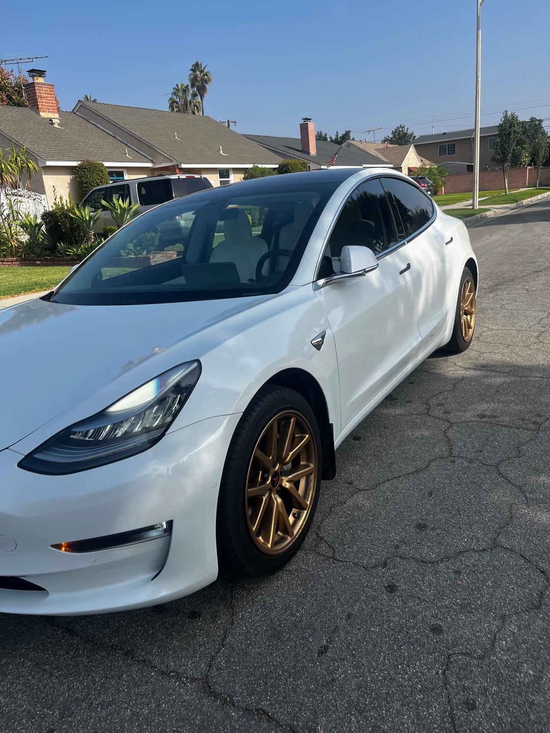 Tesla_Model 3 