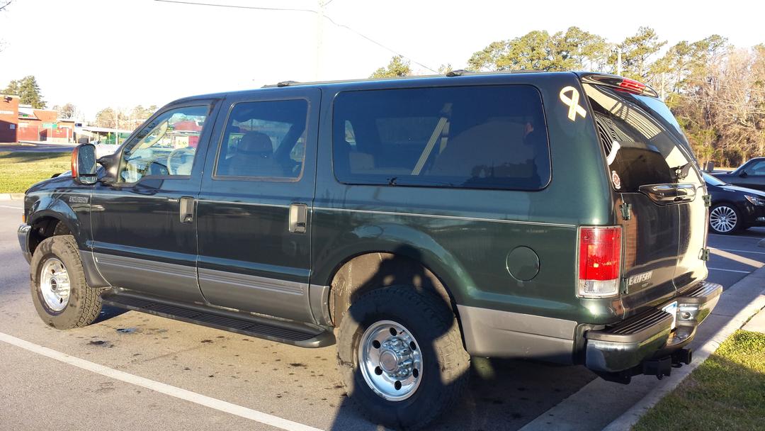Ford_Excursion 