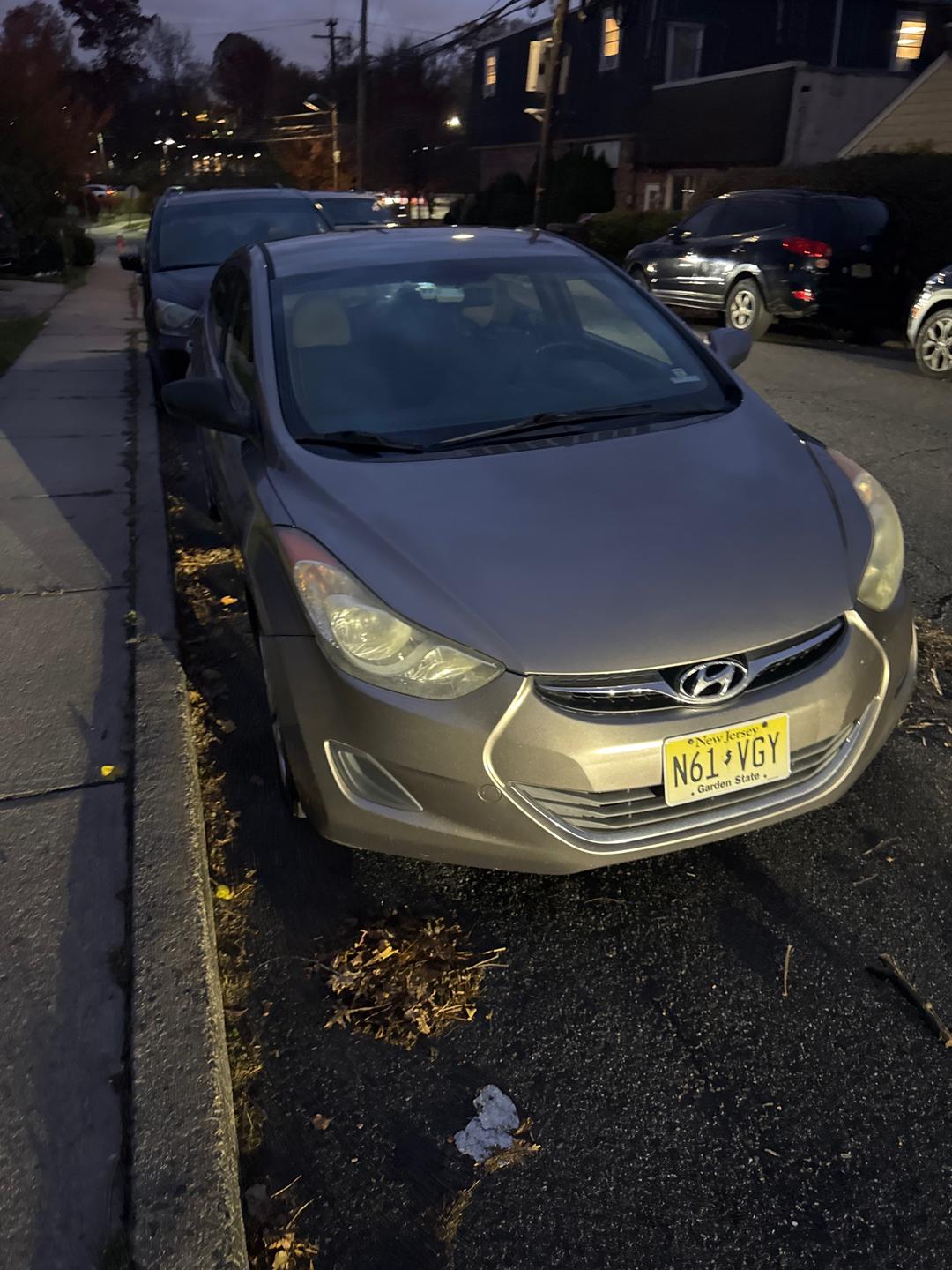 Hyundai_Elantra 