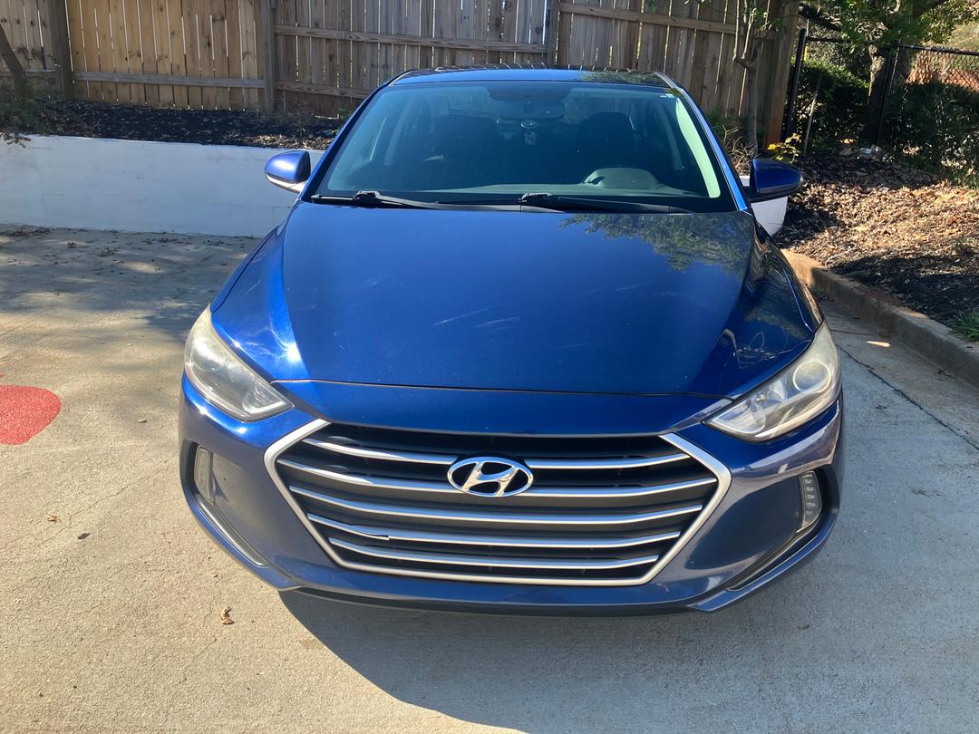 Hyundai_Elantra 