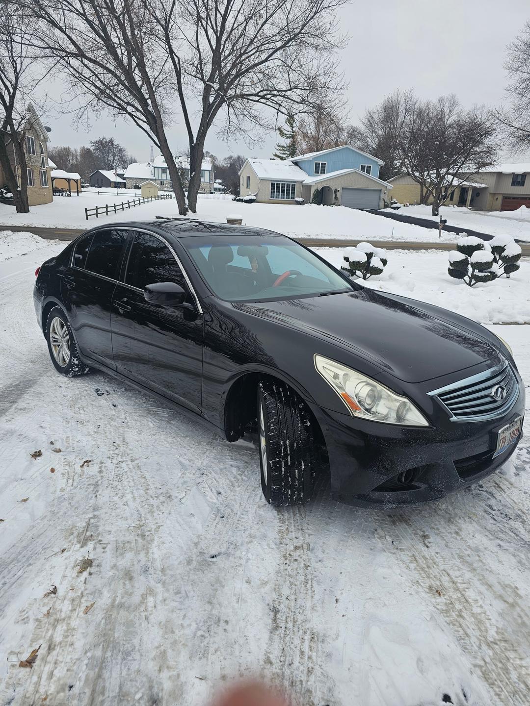 INFINITI_G37 