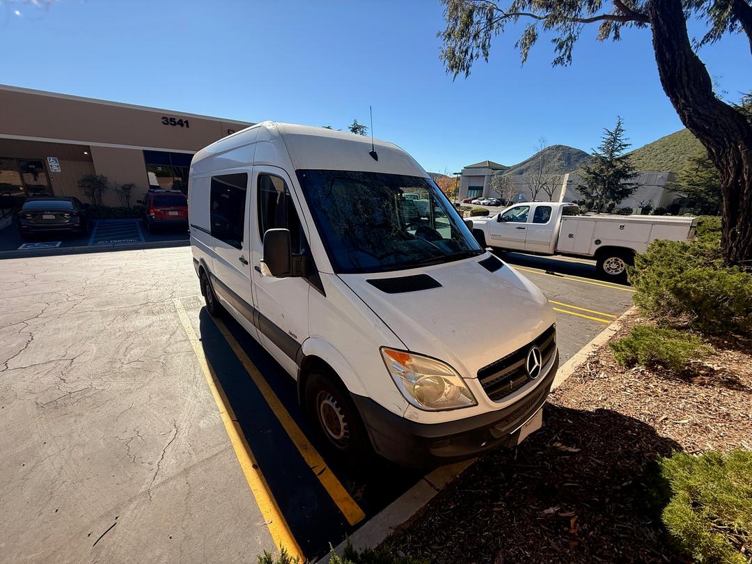 Mercedes-Benz_Sprinter 2500 