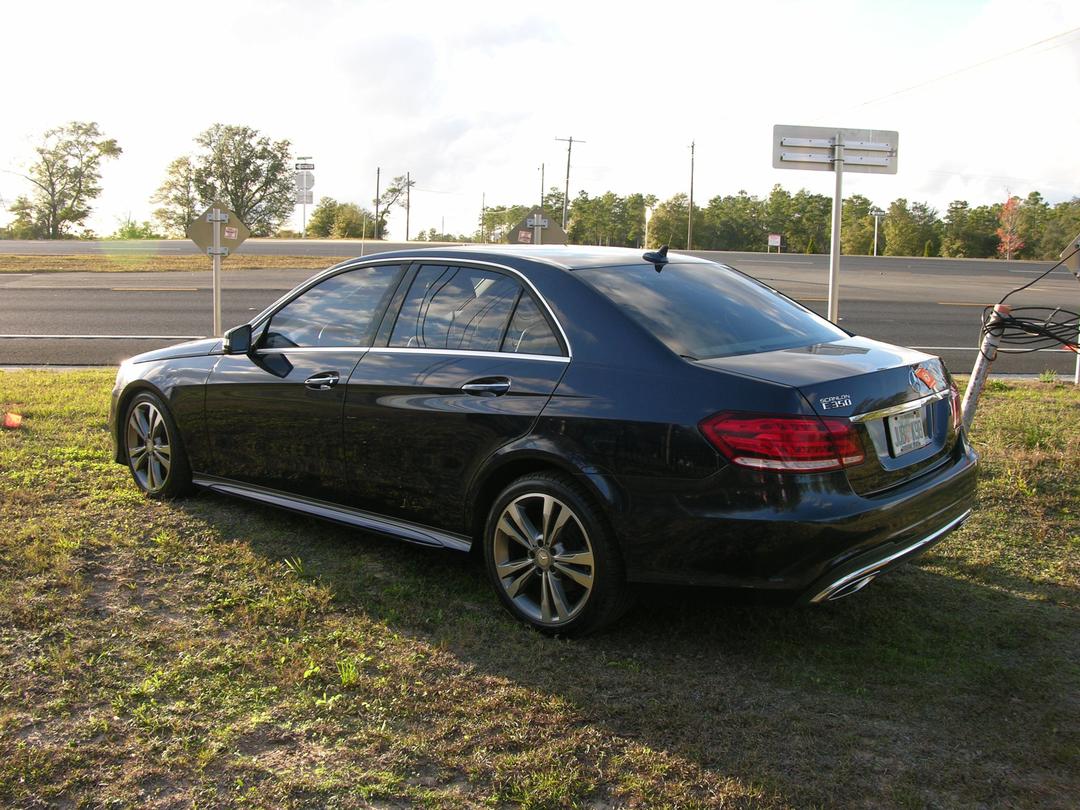 Mercedes-Benz_E Class 