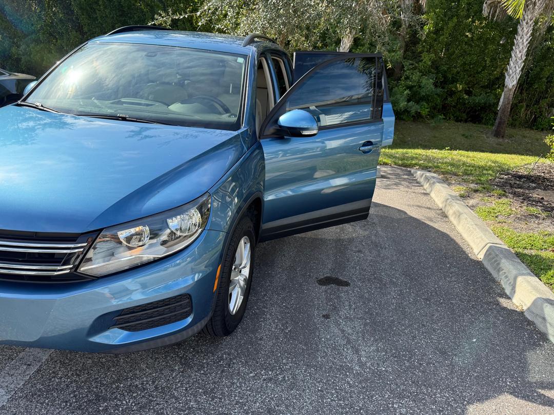 Volkswagen_Tiguan 