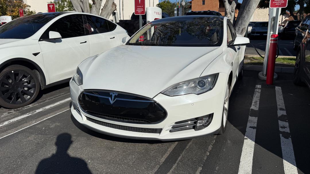 Tesla_Model S 