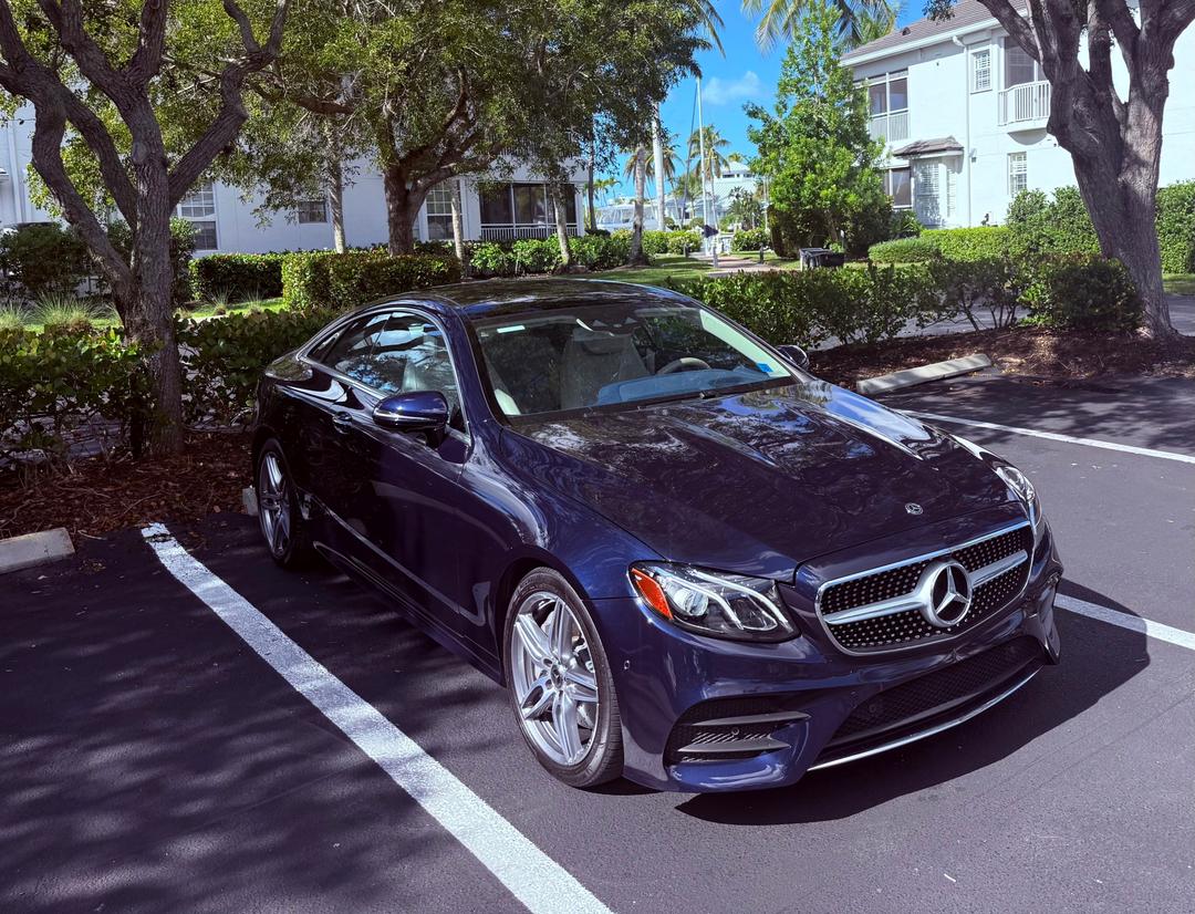 Mercedes-Benz_E-Class 