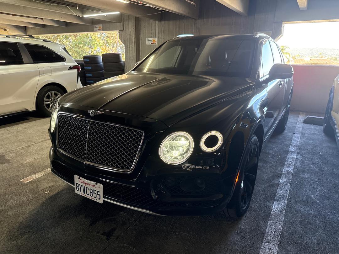 Bentley_Bentayga 