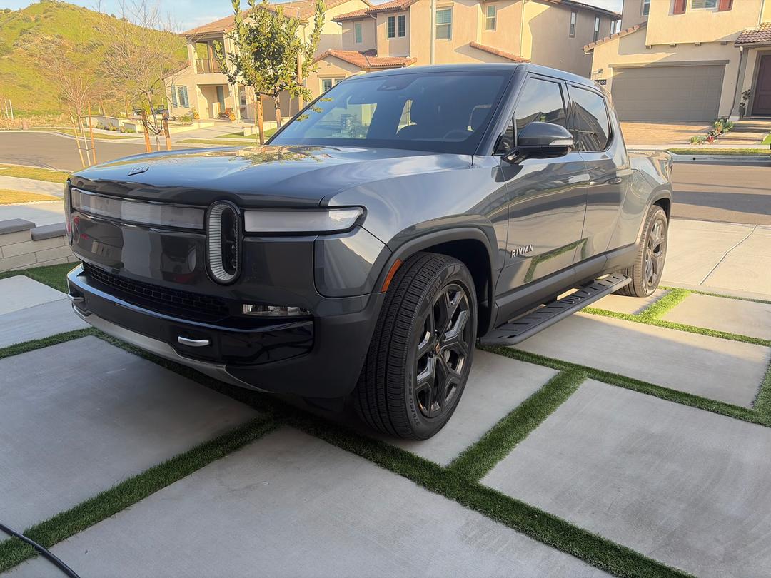 Rivian_R1T 