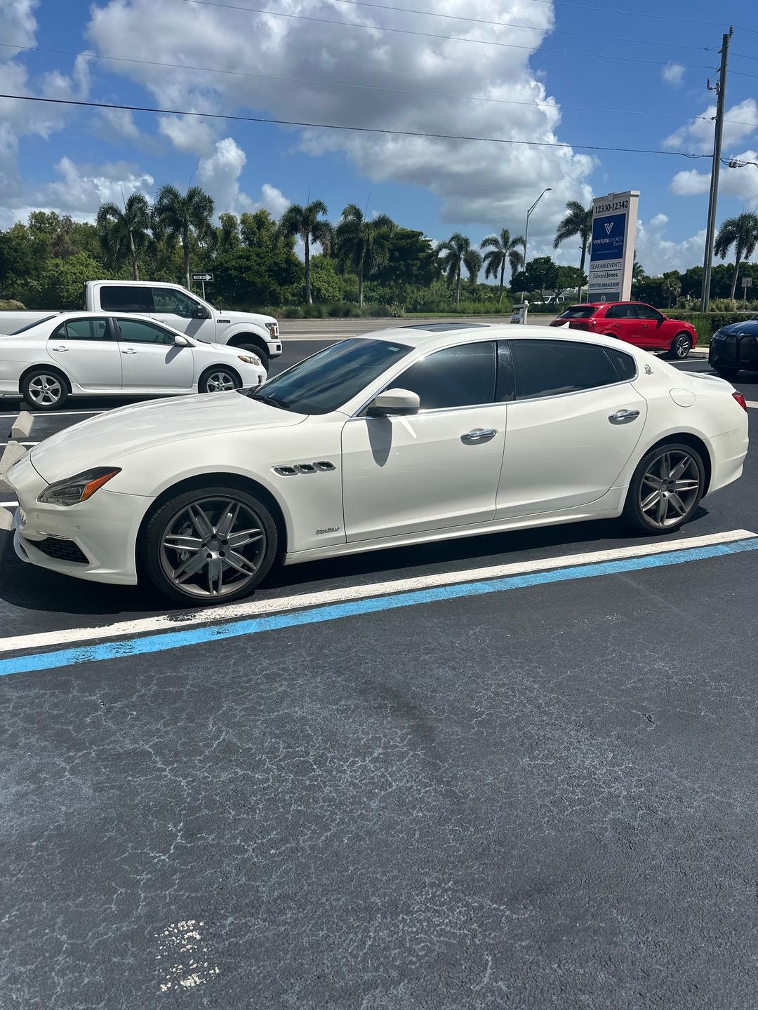 Maserati_Quattroporte 