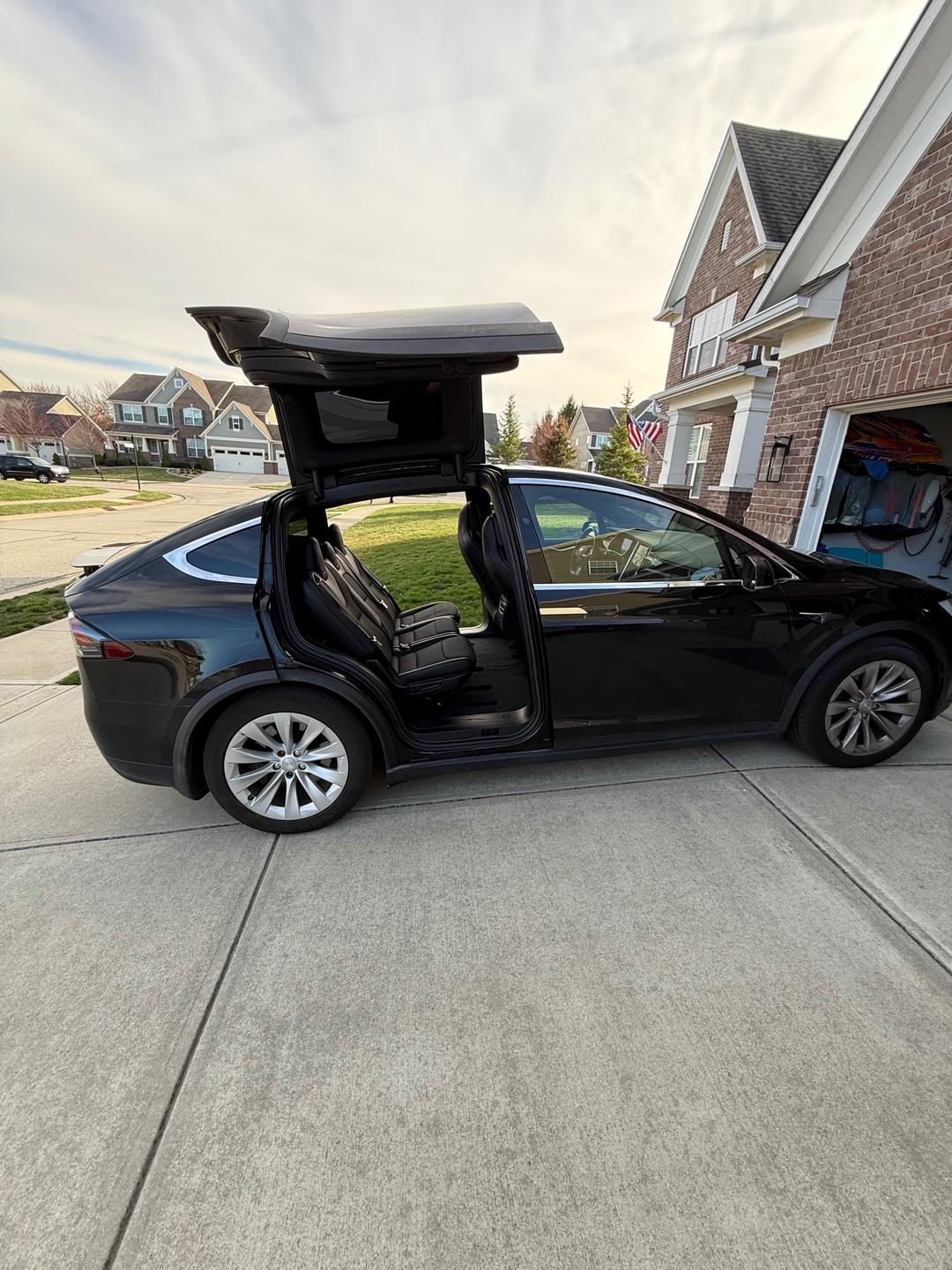 Tesla_Model X 