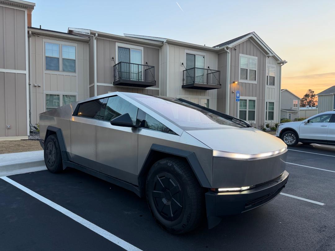 Tesla_Cybertruck 