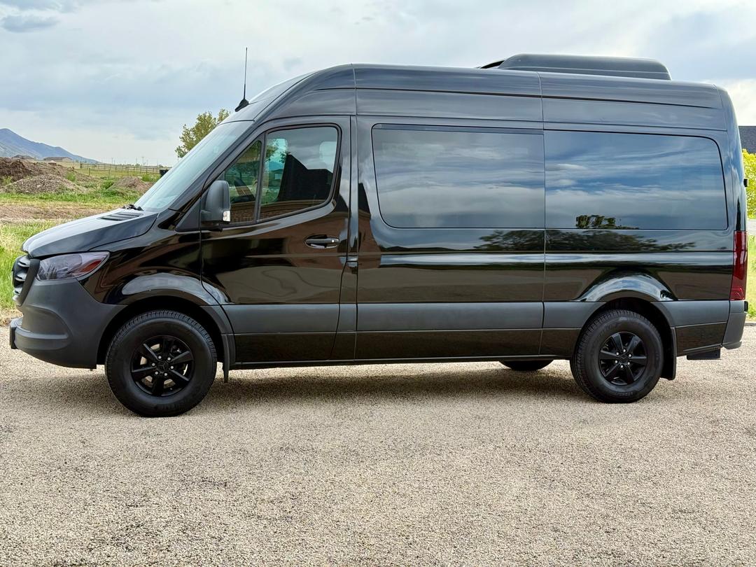 Freightliner_Sprinter 2500 