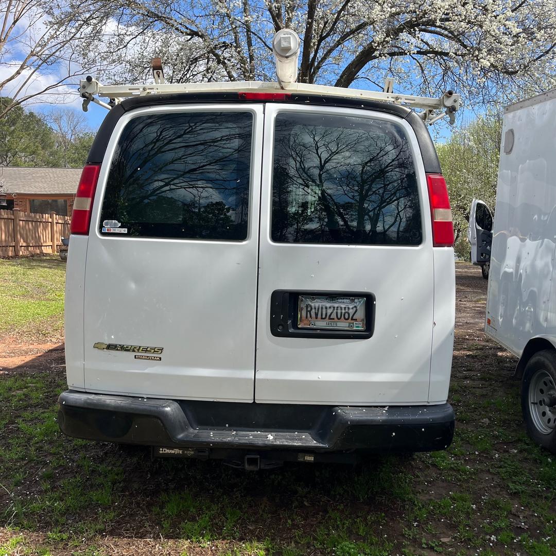 Chevrolet_G2500 Vans 