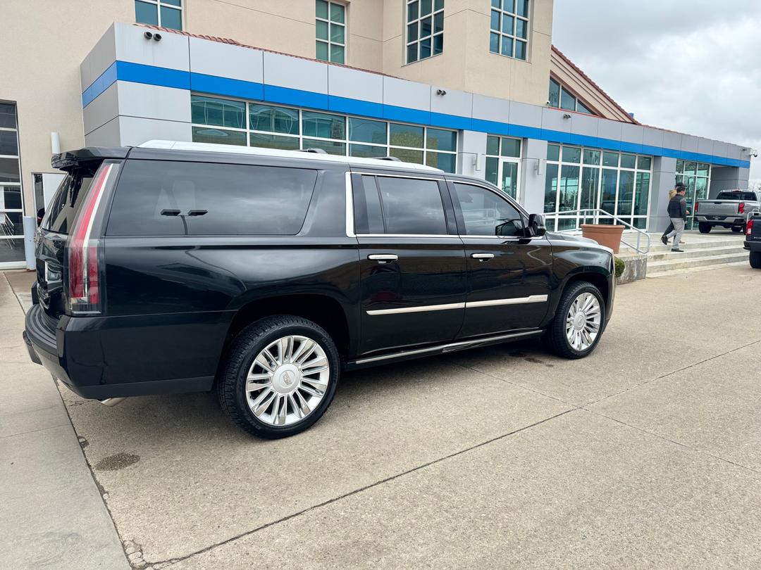 Cadillac_Escalade 