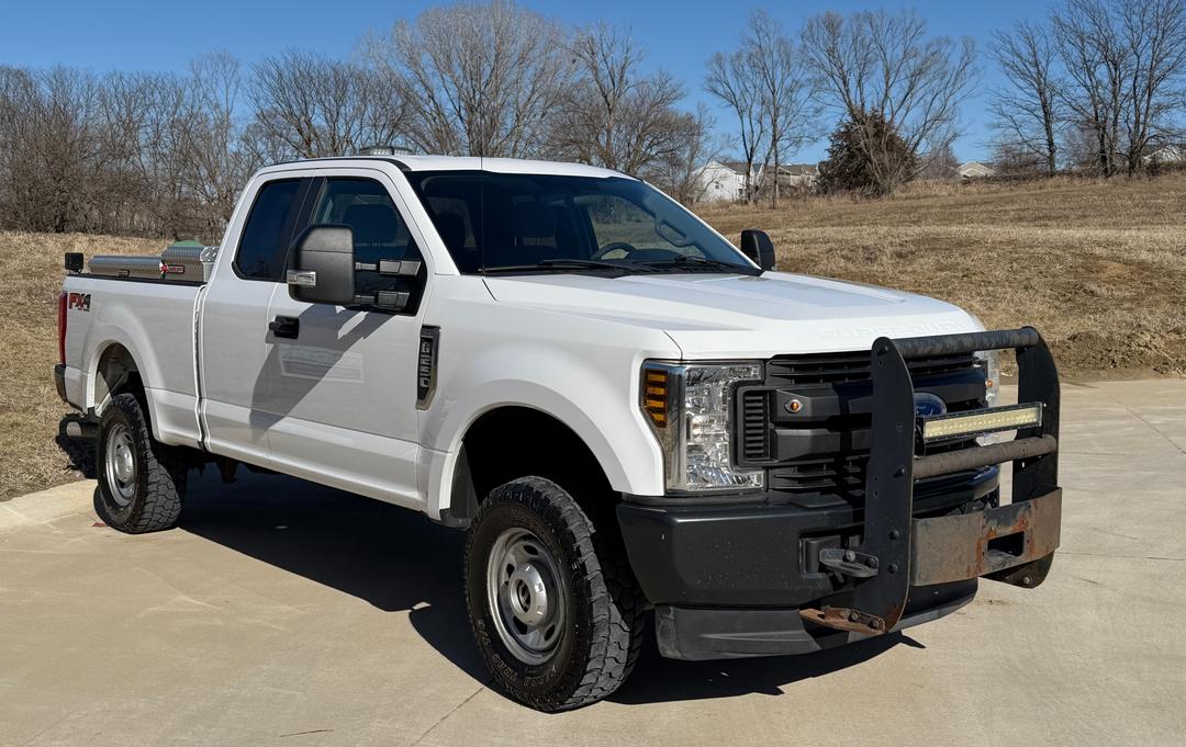 Ford_F-250 SD 