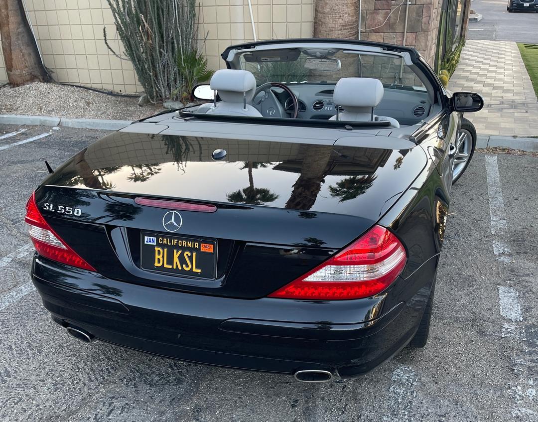 Mercedes-Benz_SL Class 