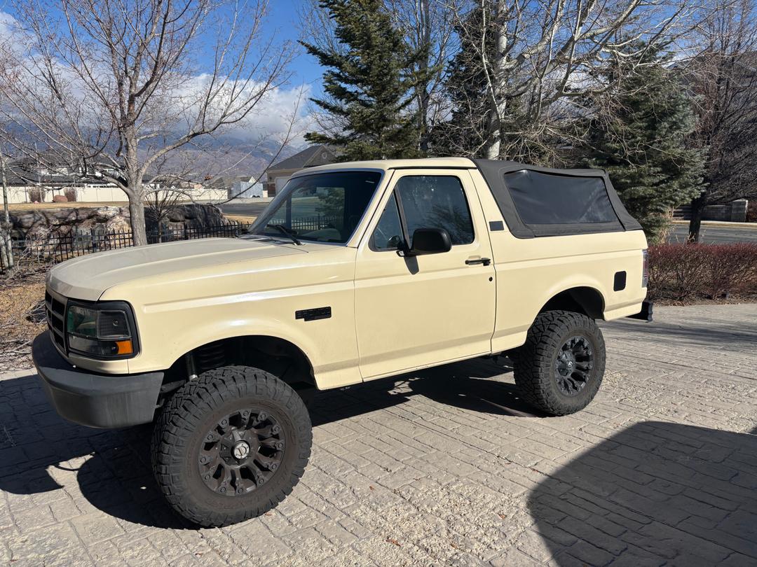 Ford_Bronco 
