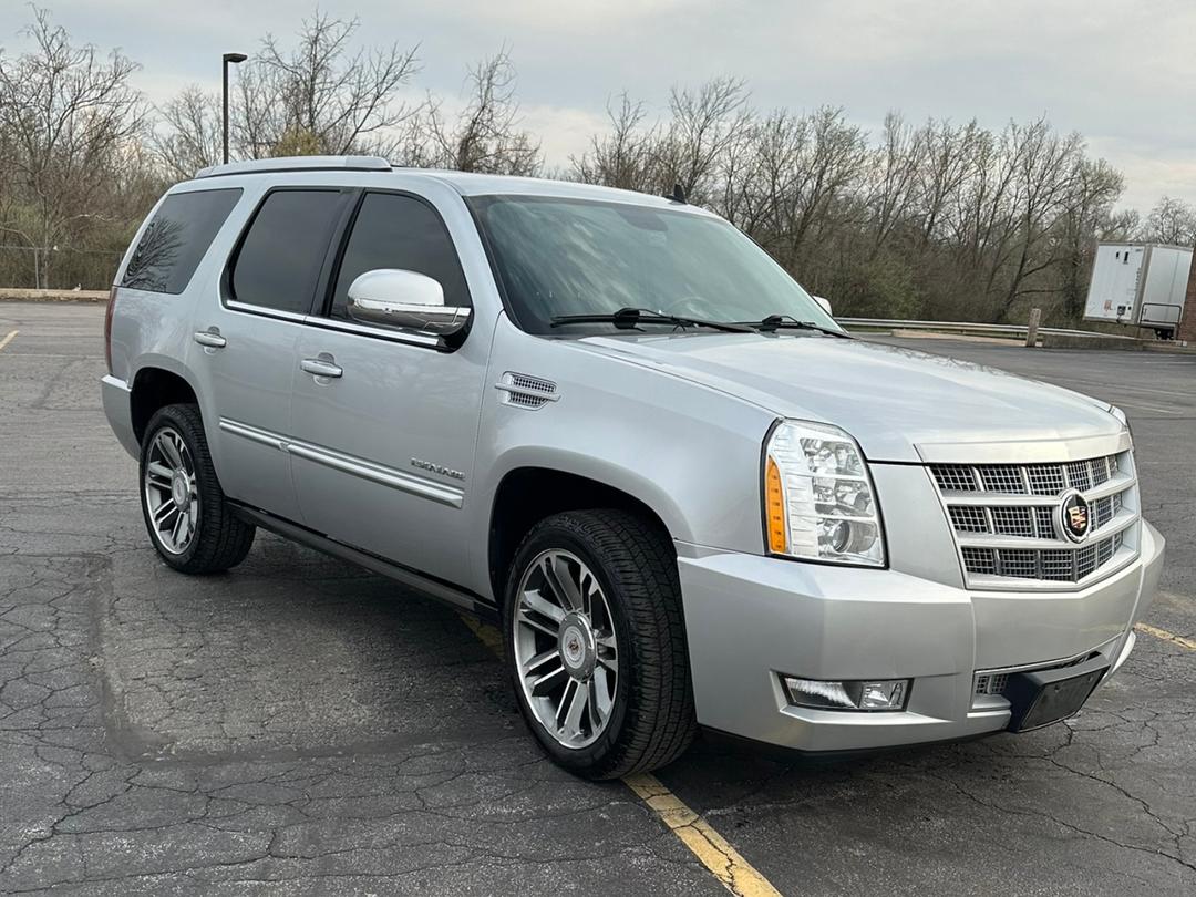 Cadillac_Escalade 