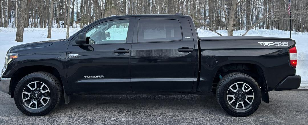 Toyota_Tundra 