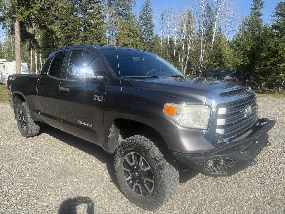 Toyota_Tundra 