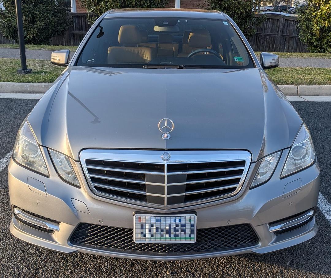 Mercedes-Benz_E Class 