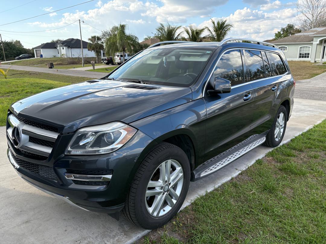 Mercedes-Benz_GL Class 