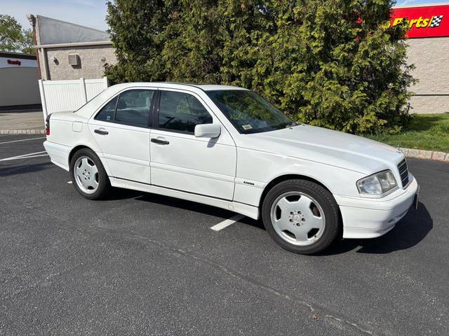 car_image_202x236