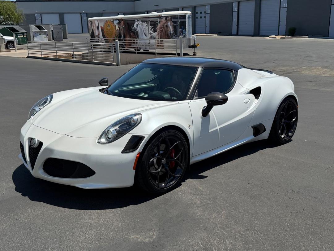 Alfa Romeo_4C 