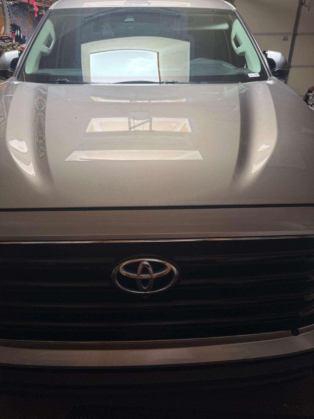 Toyota_Sequoia 