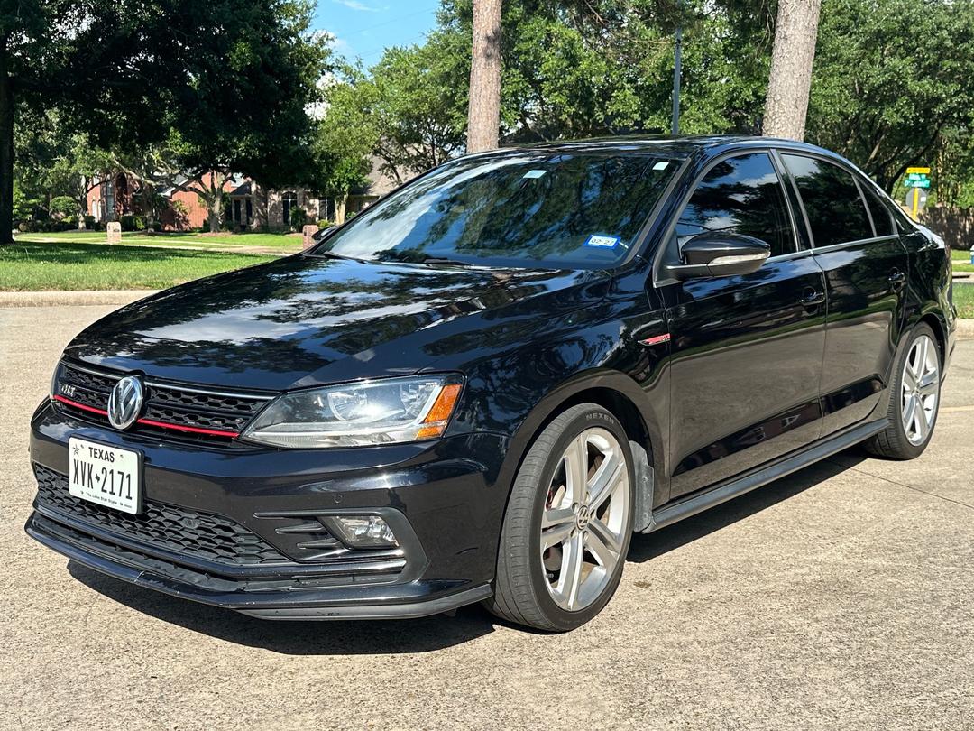 Volkswagen_Jetta 
