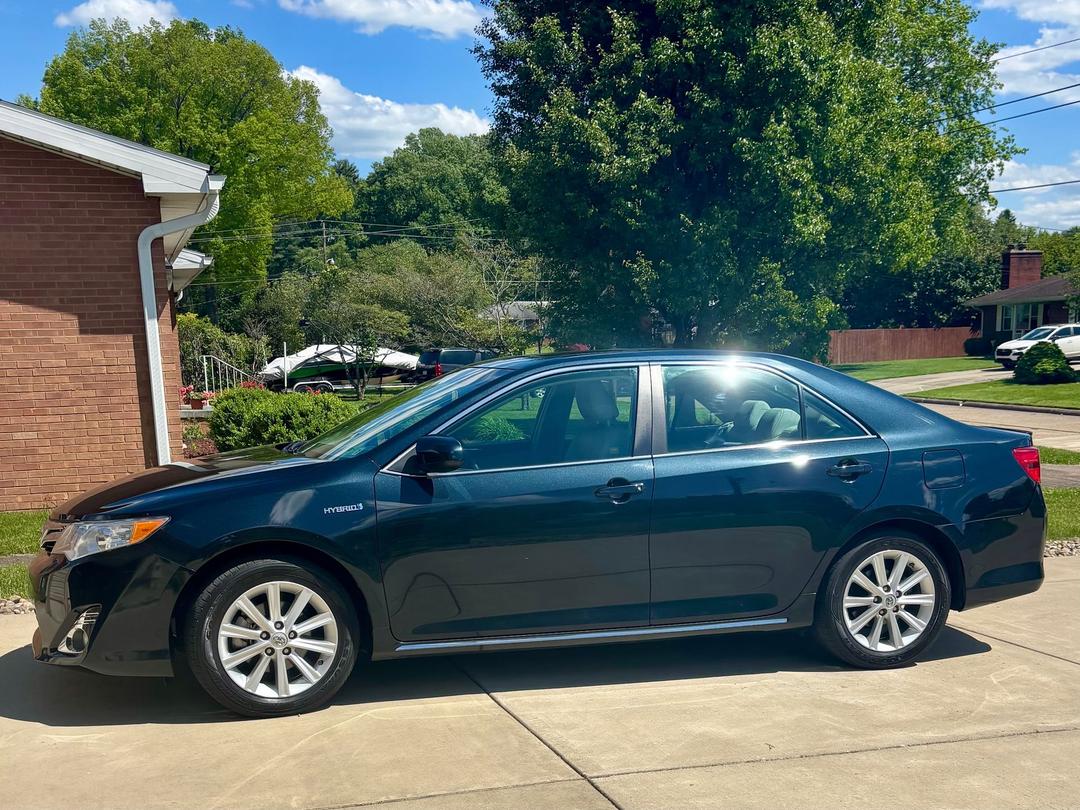 Toyota_Camry 