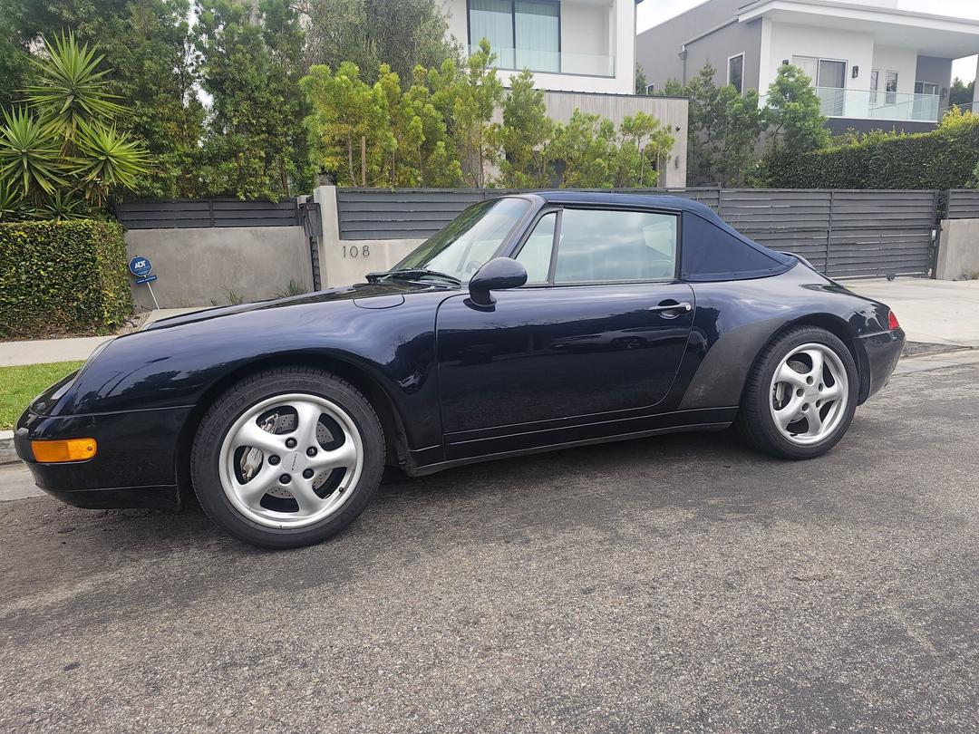 Porsche_911 Carrera 4 