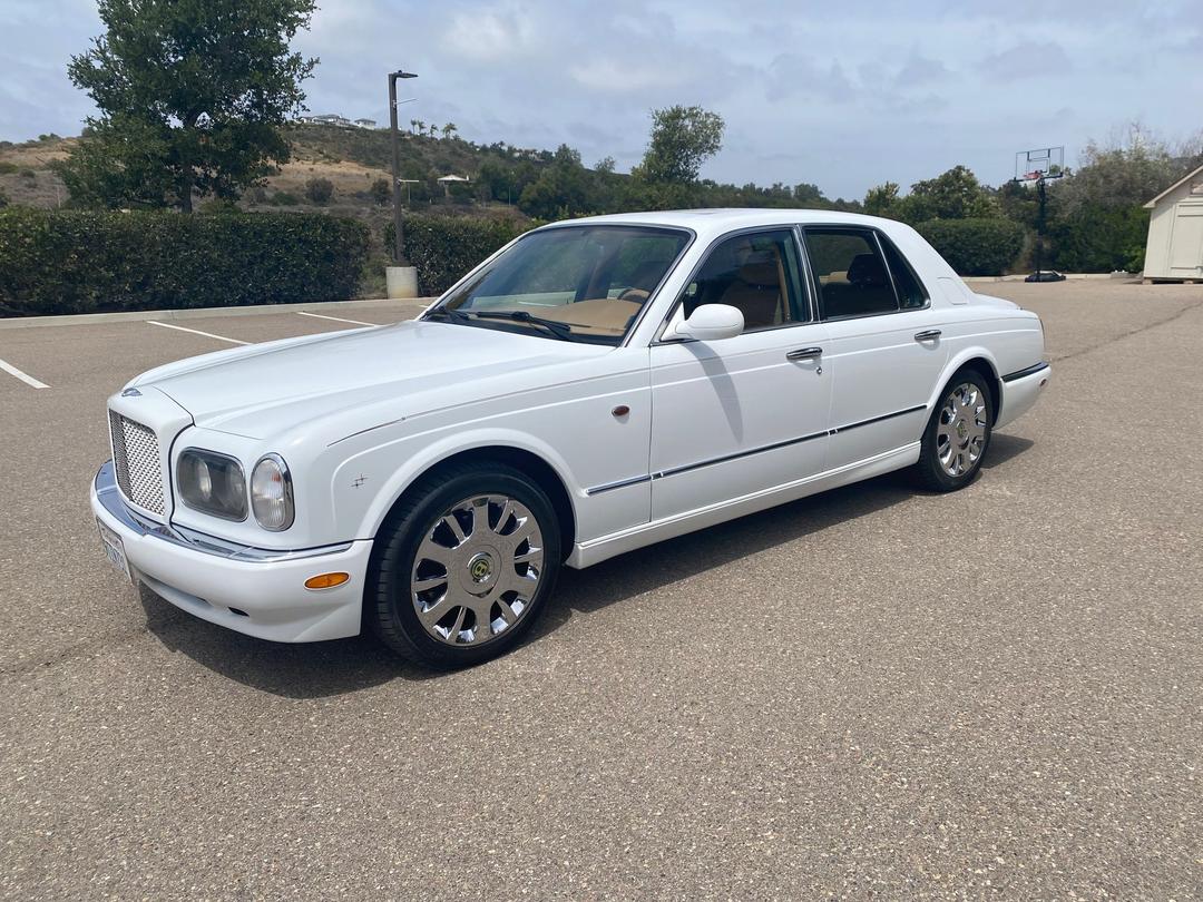 Bentley_Arnage Sedan 