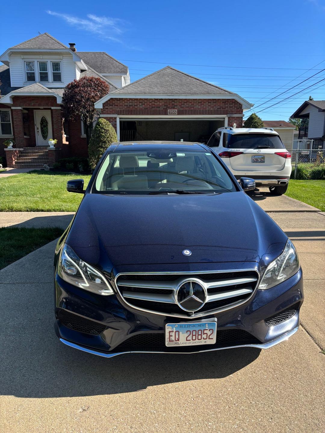 Mercedes-Benz_E-Class 