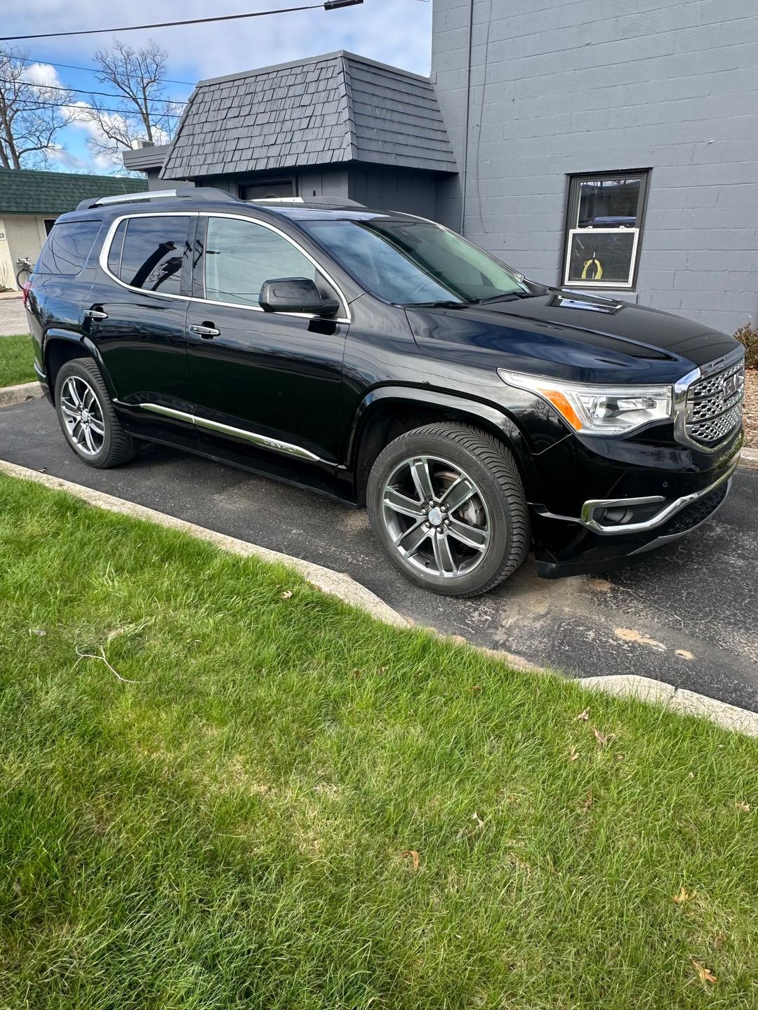 GMC_Acadia 