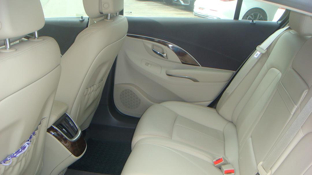 Buick_LaCrosse 