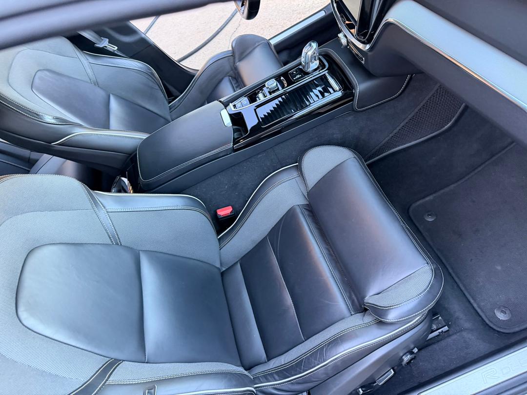 Volvo_S60 