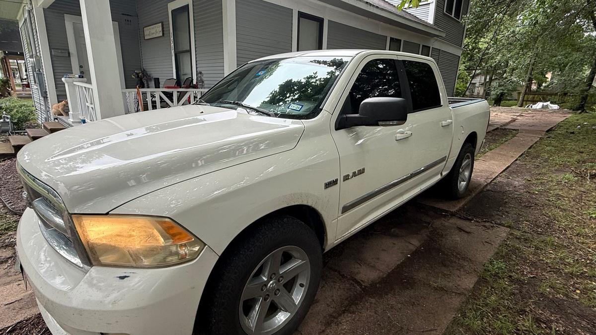 car_image_564x480 - 