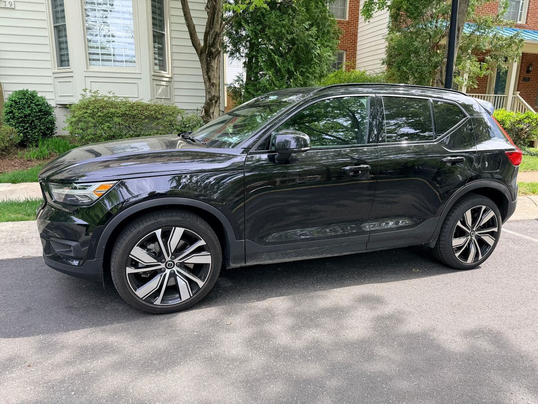 Volvo_XC40 