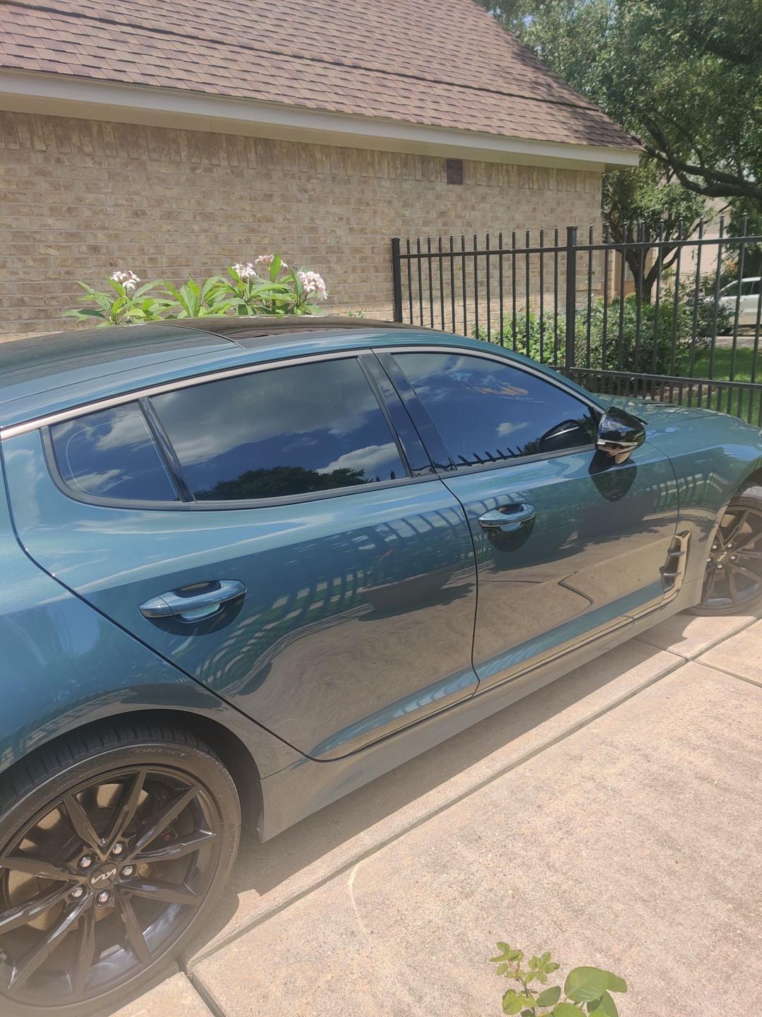 Kia_Stinger 