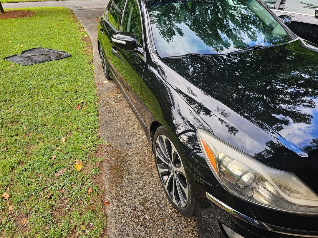 Hyundai_Genesis 