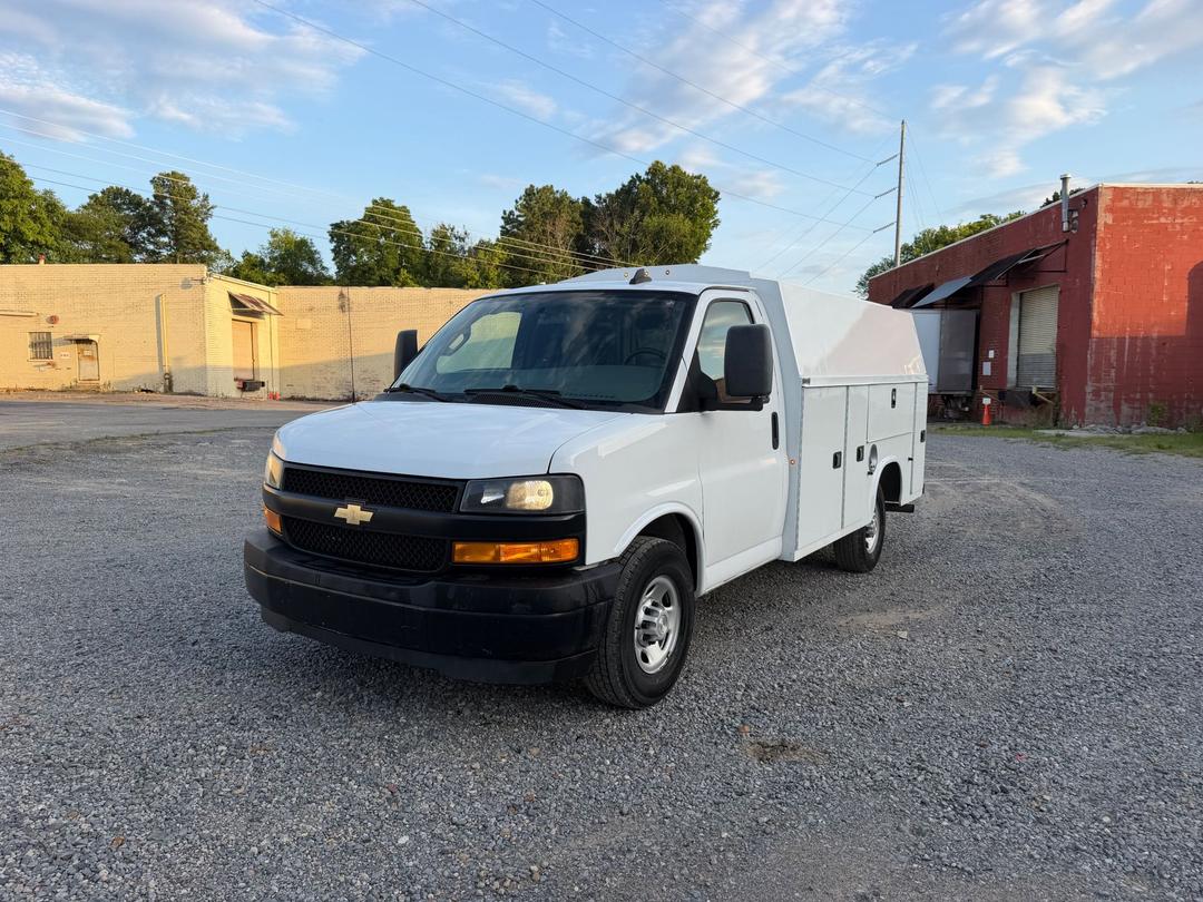 Chevrolet_Commercial Vans 