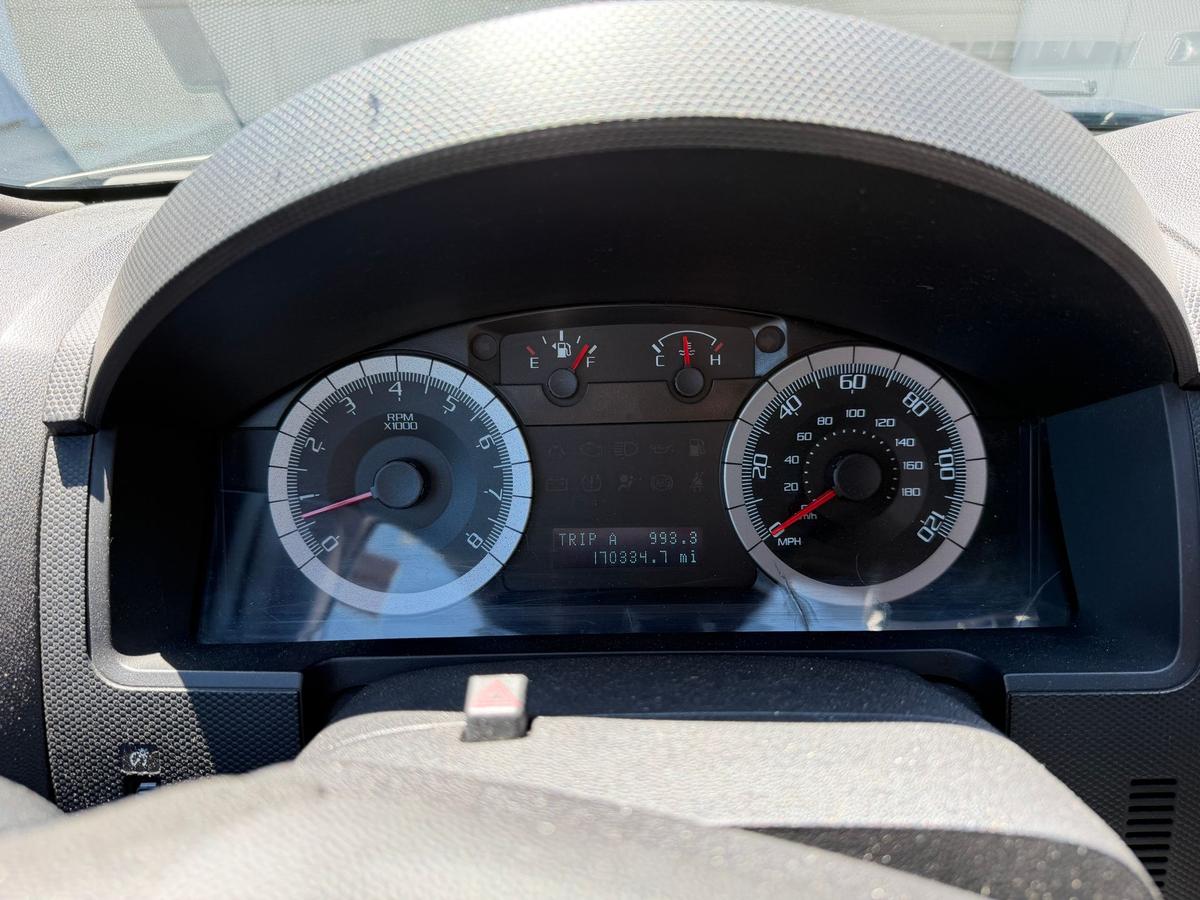 car_image_564x480 - 