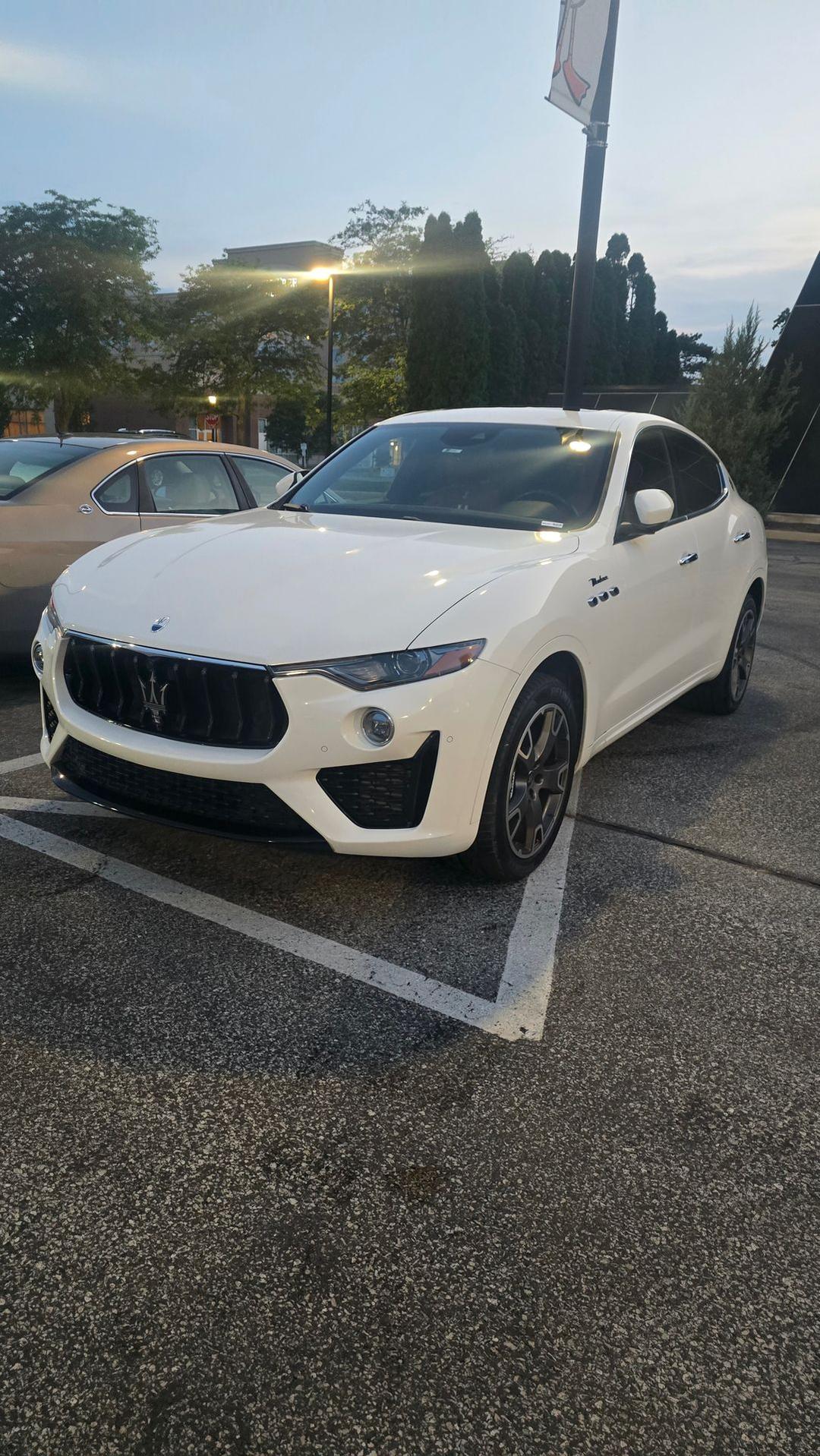 Maserati_Levante 