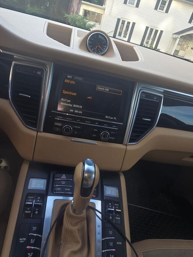 car_image_202x236