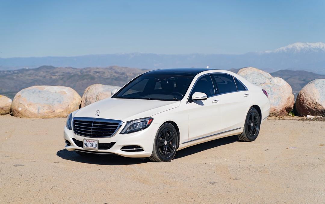 Mercedes-Benz_S-Class 