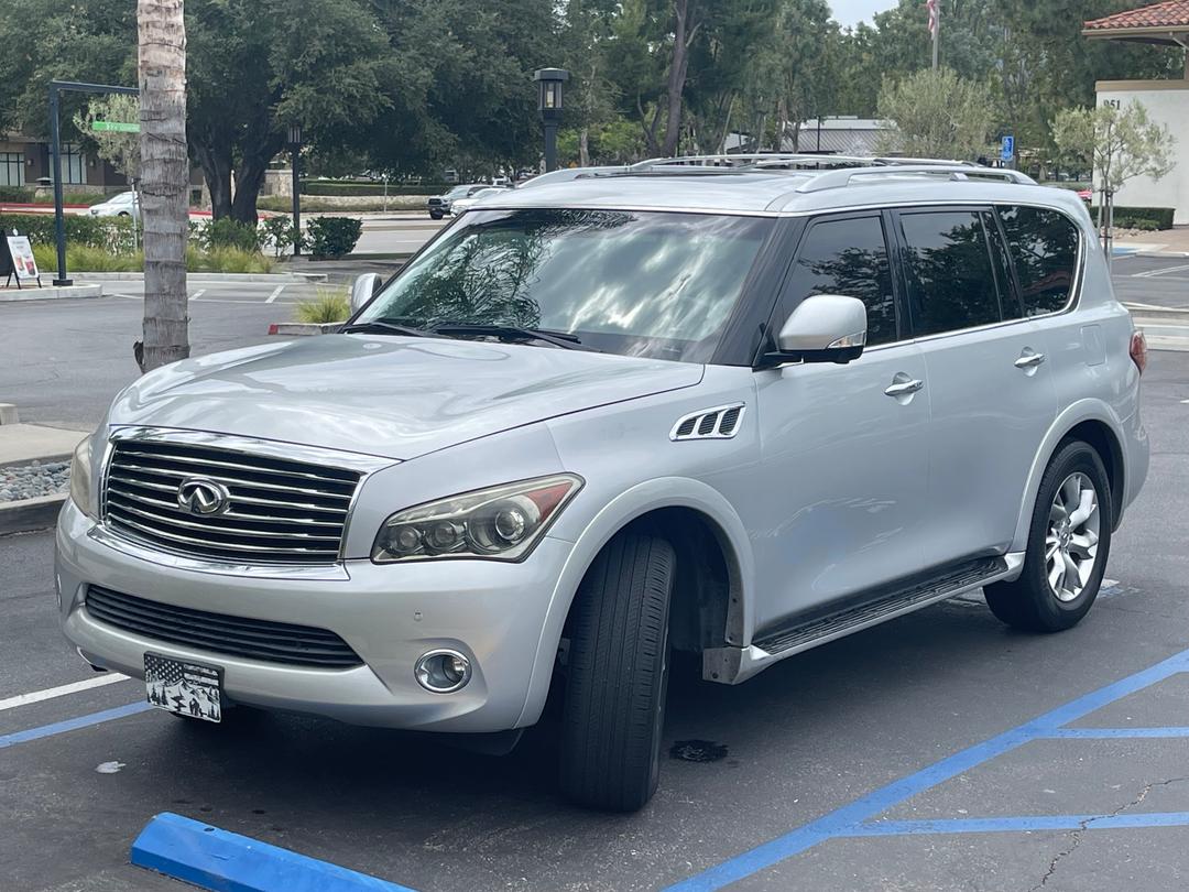 INFINITI_QX56 